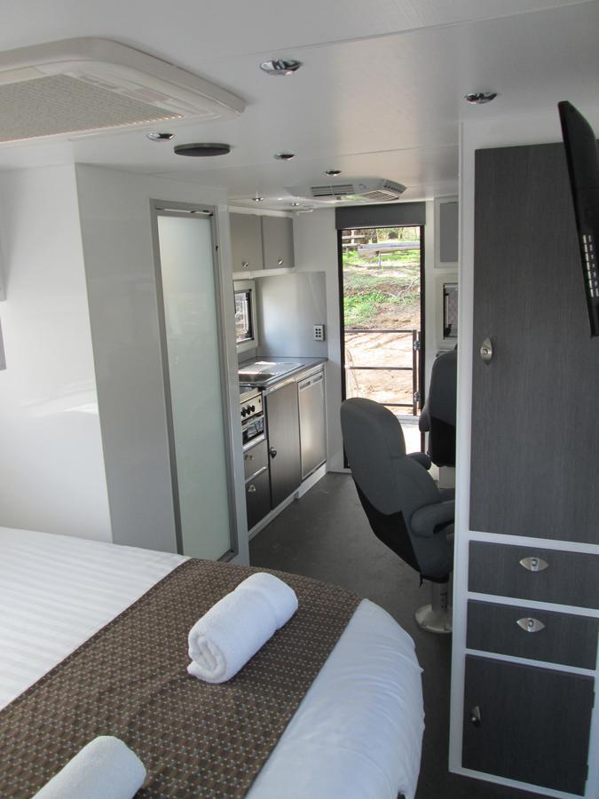 Moama On Murray Houseboats エクステリア 写真