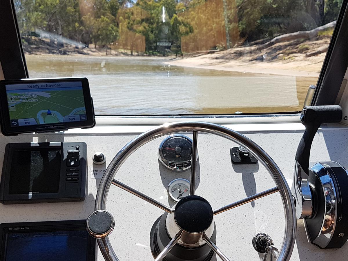 Moama On Murray Houseboats エクステリア 写真